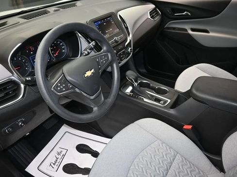 Used 2023 Chevrolet Equinox LS w/ LS Convenience Package FWD image 18