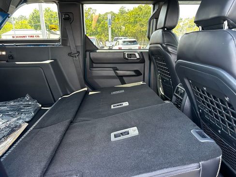 New 2025 Ford Bronco Badlands image 51