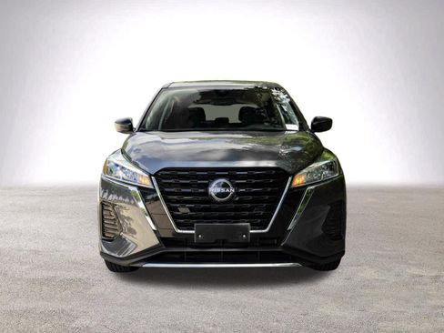 Used 2024 Nissan Kicks S FWD image 3
