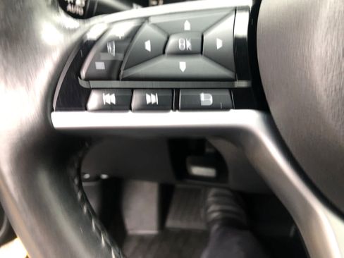 Used 2023 Nissan Altima 2.5 SV w/ SV Premium Package AWD/4WD image 7