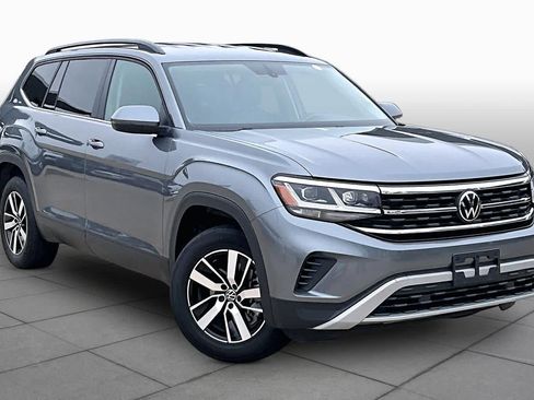 Used 2023 Volkswagen Atlas SE FWD image 2