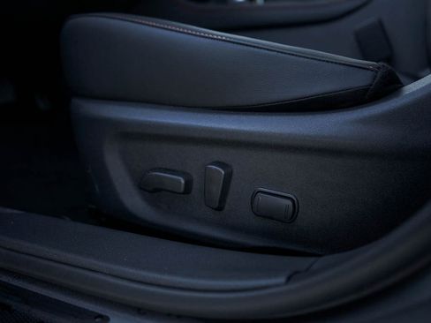 New 2025 Nissan Sentra SR w/ SR Premium Package image 18