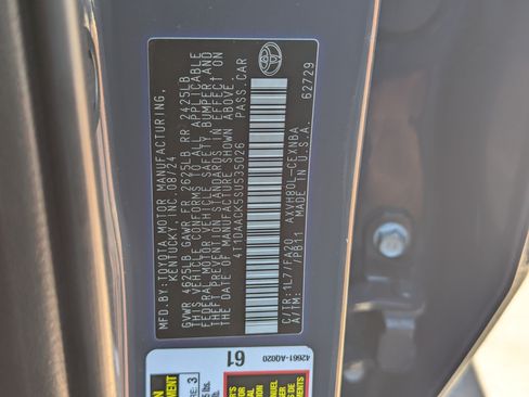 Used 2025 Toyota Camry LE FWD image 31
