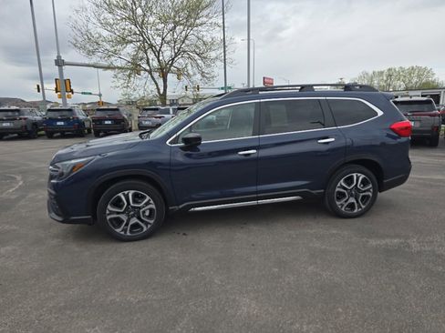 Certified 2025 Subaru Ascent Touring AWD/4WD image 4