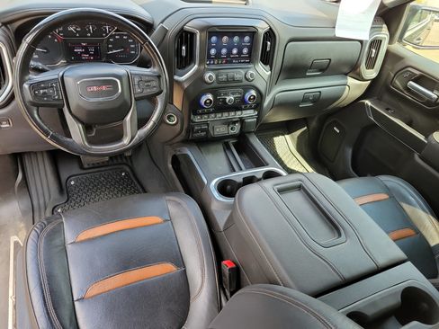 Used 2021 GMC Sierra 1500 AT4 w/ AT4 Value Package AWD/4WD image 8