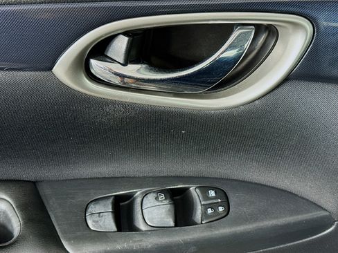 Used 2017 Nissan Sentra SR Turbo w/ SR Midnight Edition image 23