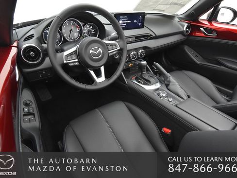 Used 2025 MAZDA MX-5 Miata RF Grand Touring RWD image 30