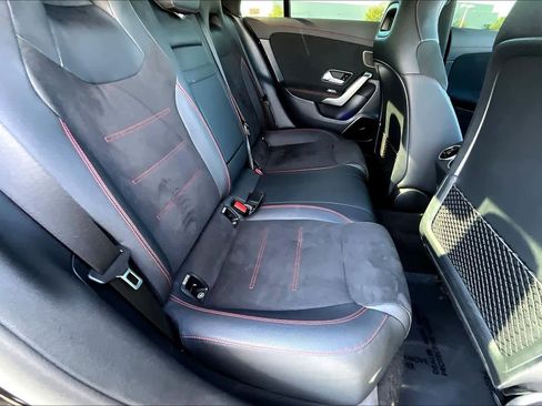 Used 2025 Mercedes-Benz CLA 250 image 19