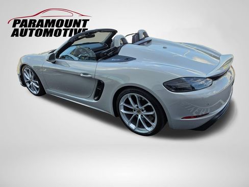 Used 2021 Porsche 718 Boxster Spyder RWD image 42
