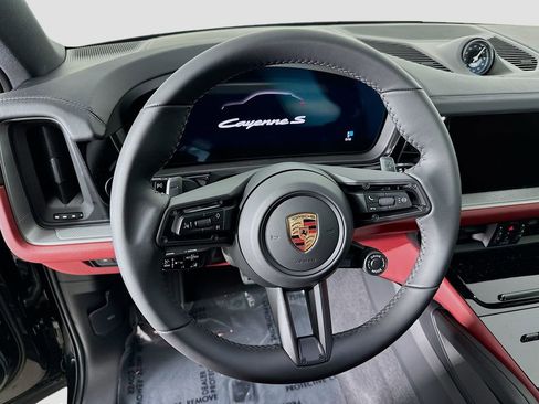 New 2026 Porsche Cayenne S image 12