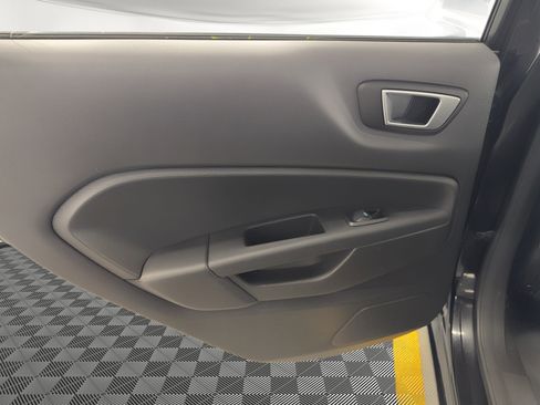 Used 2015 Ford Fiesta SE FWD image 17