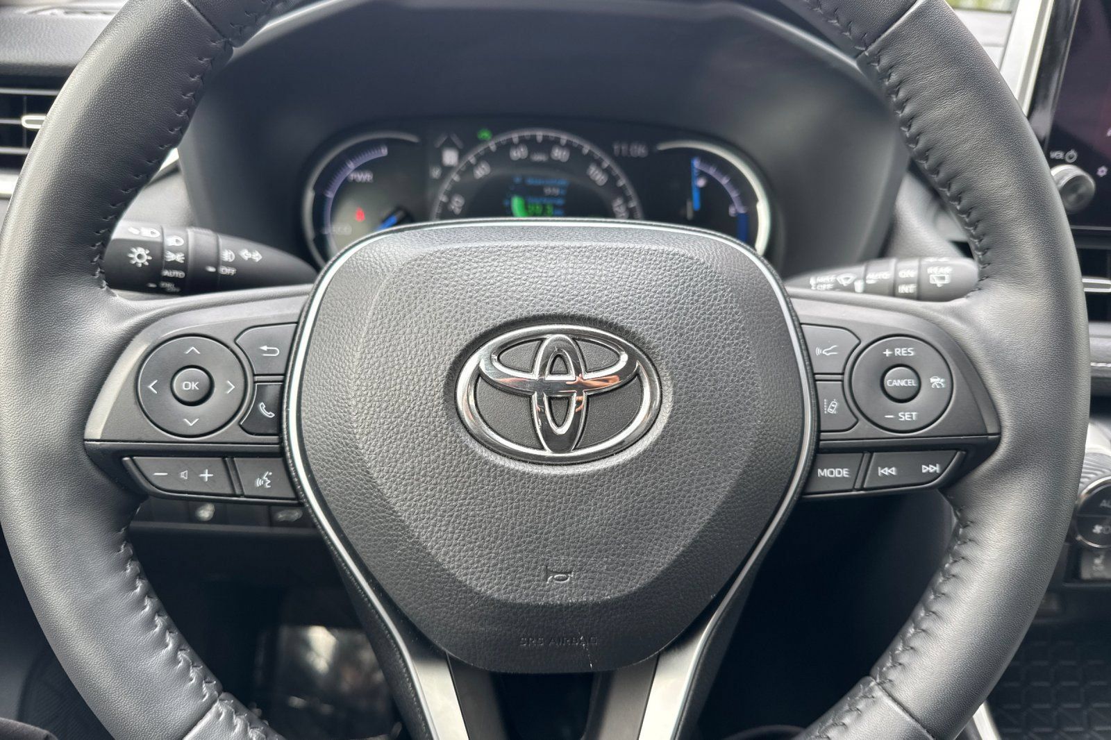 Certified 2025 Toyota RAV4 XLE Premium w/ Weather Package AWD/4WD image 30