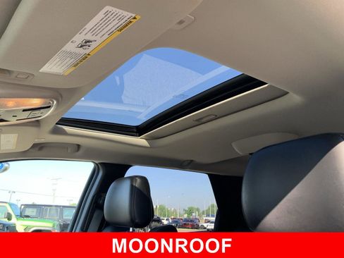 Used 2020 Dodge Durango GT AWD/4WD image 8