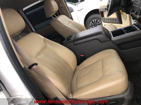 Used 2011 Ford F250 Lariat w/ Lariat Interior Pkg image 20