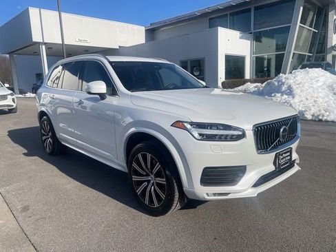Certified 2023 Volvo XC90 B5 Core w/ Climate Package image 5