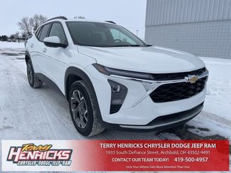 Used 2025 Chevrolet Trax LT w/ LT Convenience Package video 1