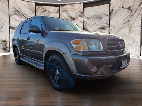 Used 2003 Toyota Sequoia SR5 image 3