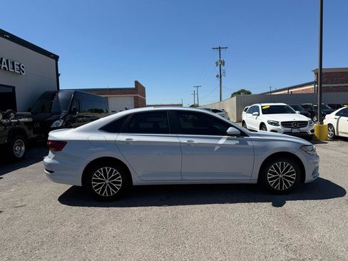 Used 2019 Volkswagen Jetta SE FWD image 5