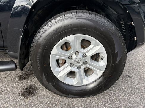Used 2016 Toyota 4Runner SR5 Premium image 31