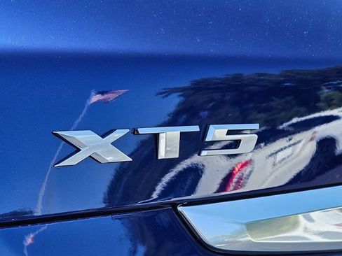 Used 2023 Cadillac XT5 Premium Luxury w/ Technology Package FWD image 16