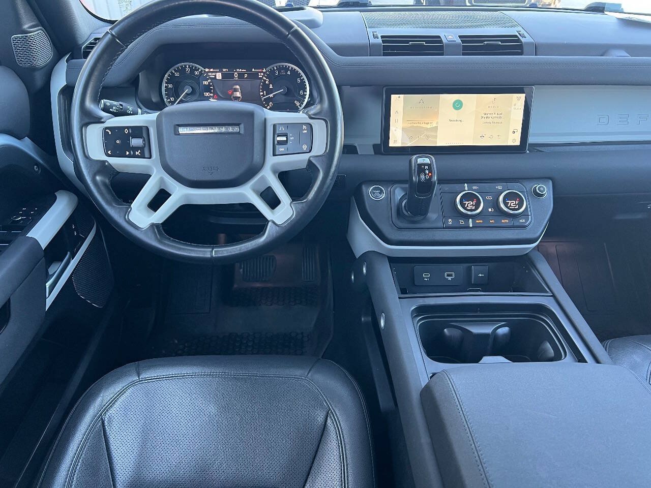 Used 2023 Land Rover Defender 110 SE AWD/4WD image 13