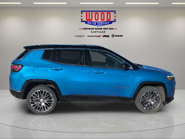 Used 2022 Jeep Compass Limited w/ Elite Group AWD/4WD image 2
