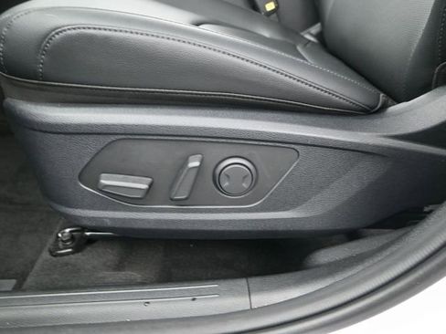 Used 2025 Kia Sportage EX w/ Premium Package FWD image 10