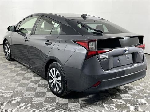 Used 2020 Toyota Prius XLE w/ Advanced Technology Package image 4