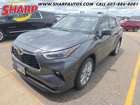 Used 2020 Toyota Highlander Limited AWD/4WD image 1
