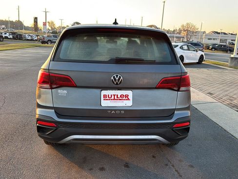 Used 2022 Volkswagen Taos S w/ IQ Drive S Package image 4