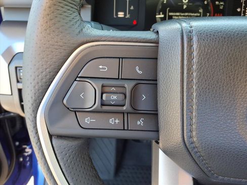 Used 2024 Toyota Tacoma SR5 AWD/4WD image 29