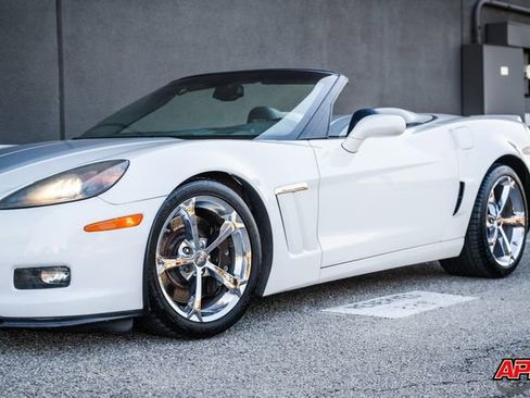 Used 2013 Chevrolet Corvette Grand Sport w/ 4LT Preferred Equipment Group RWD image 40
