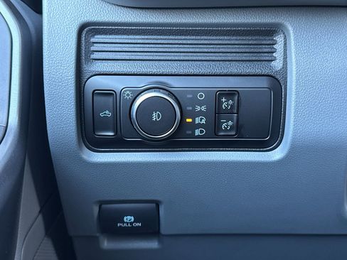 New 2025 Ford F250 XLT w/ F-250 >10K GVWR Package image 25