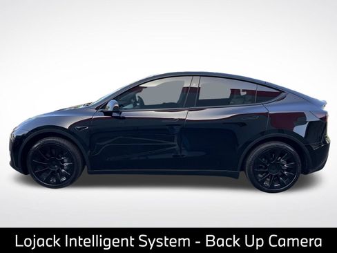 Used 2023 Tesla Model Y 2WD image 8