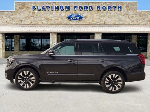 New 2026 Ford Expedition Platinum w/ Driver's Package AWD/4WD image 3