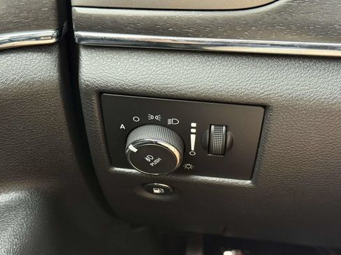 Used 2018 Jeep Grand Cherokee Limited w/ Trailer Tow Group IV AWD/4WD image 27