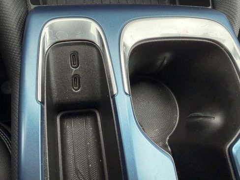 Used 2024 Chevrolet Equinox EV LT AWD/4WD image 31
