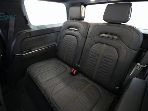 Used 2024 Rivian R1S Adventure image 23