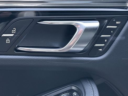 New 2026 Porsche Macan AWD/4WD image 17