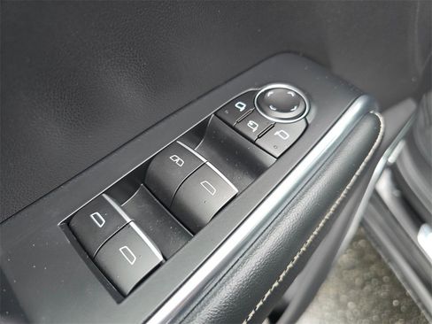 Used 2025 GMC Acadia Denali w/ LPO, Floor Liner Package image 20