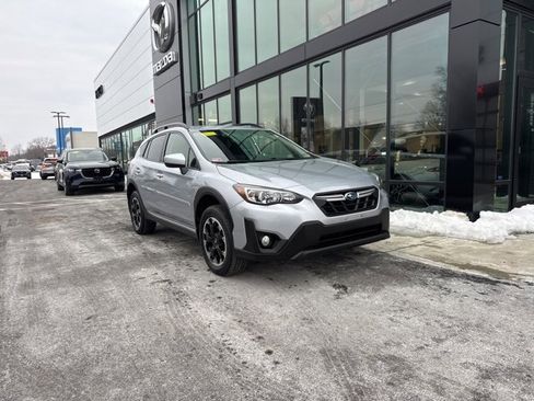 Used 2021 Subaru Crosstrek 2.0i Premium image 1