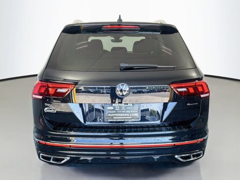 Used 2022 Volkswagen Tiguan SEL R-Line AWD/4WD image 6