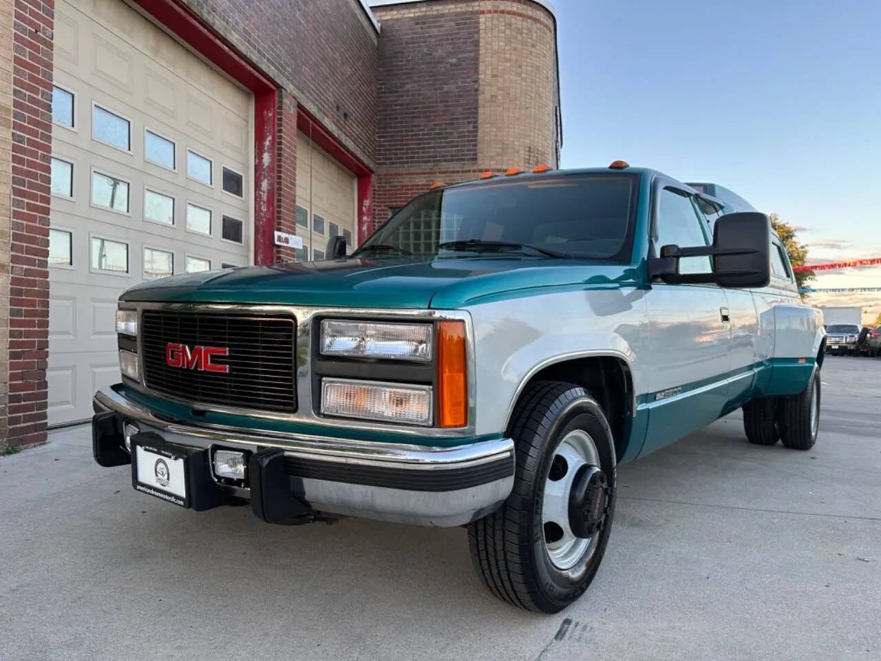 Used 1993 GMC Sierra 3500 2WD Extended Cab image 2