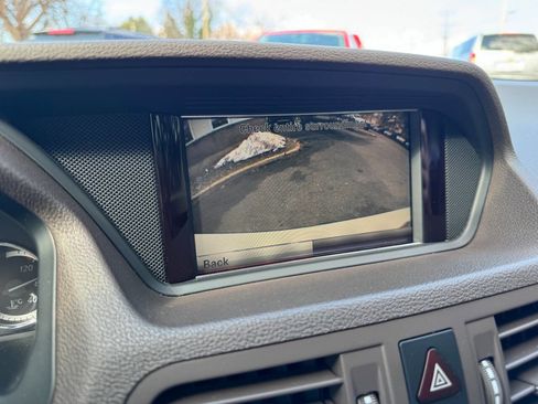 Used 2013 Mercedes-Benz E 550 Cabriolet image 24