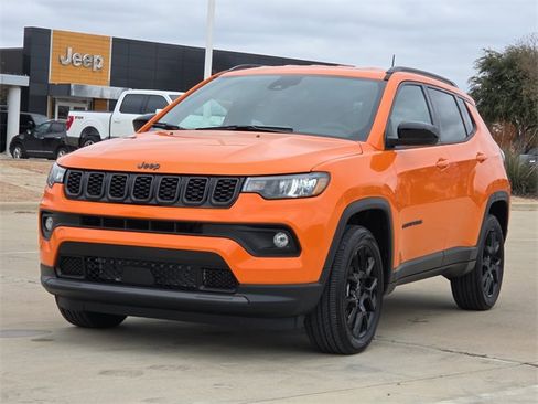 New 2026 Jeep Compass Latitude image 3