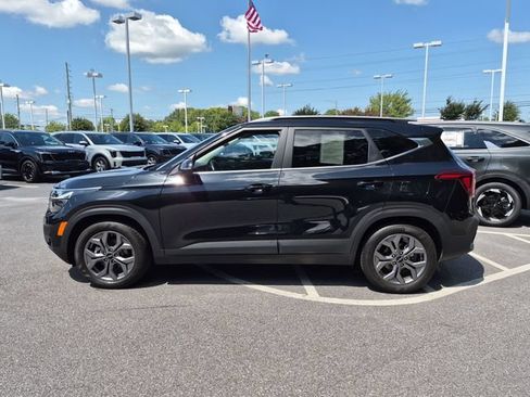 Used 2024 Kia Seltos S FWD image 6