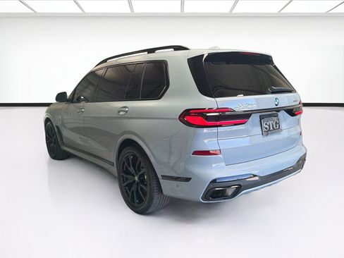 Used 2024 BMW X7 xDrive40i w/ M Sport Package AWD/4WD image 6