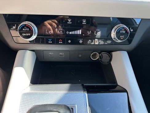 Used 2022 Mitsubishi Outlander SEL image 36