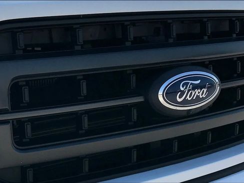 Used 2022 Ford F150 Lariat w/ Equipment Group 502A High image 28