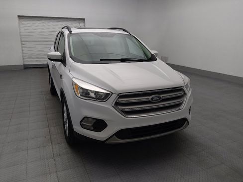 Used 2018 Ford Escape SE FWD image 14